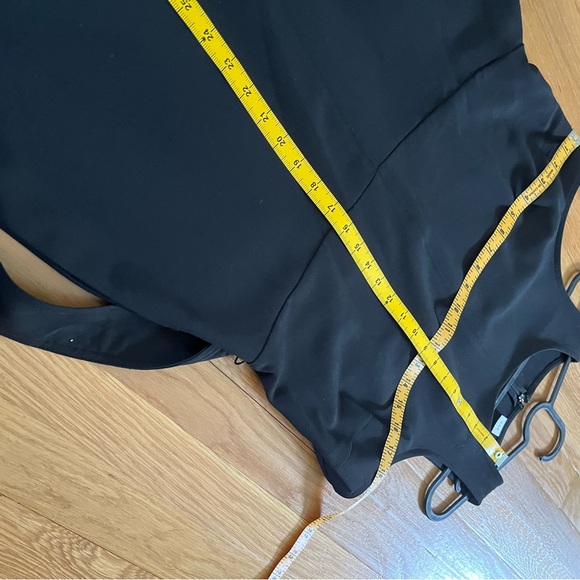 NWOTGAP BELTED JUMPSUIT - Picture 10 of 12